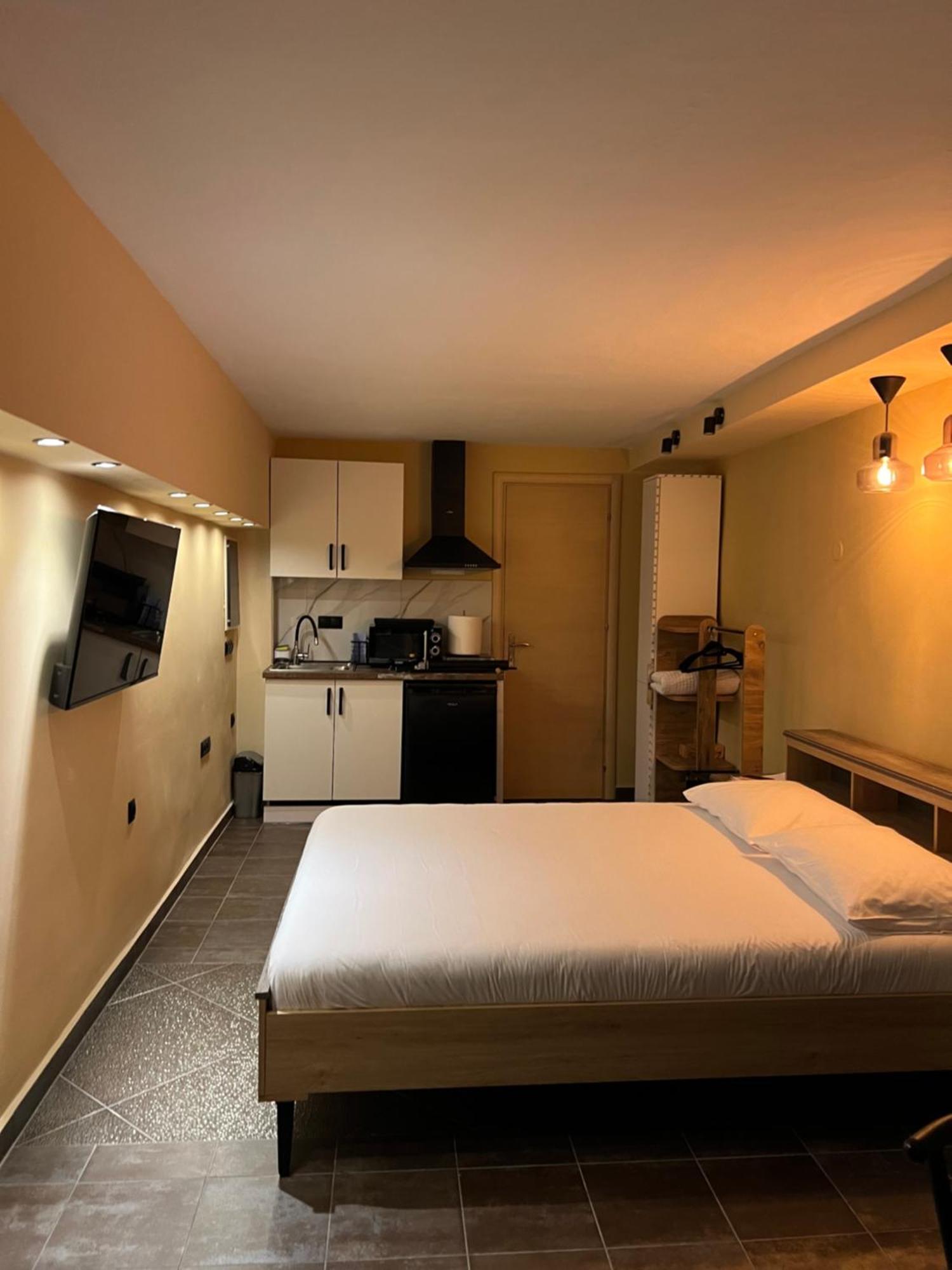 Evexia Apartment Kavala Exterior foto